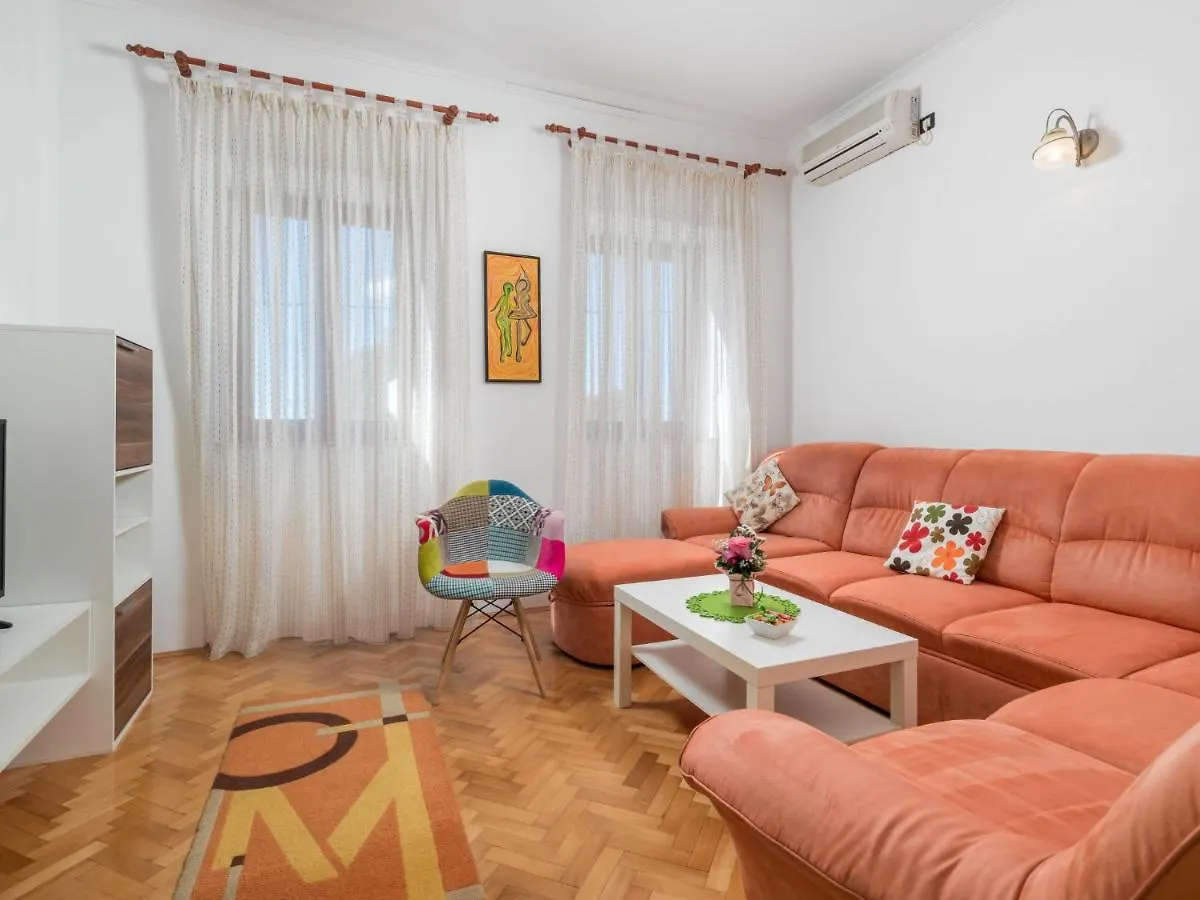 Holiday Home Petra By Interhome Dramalj